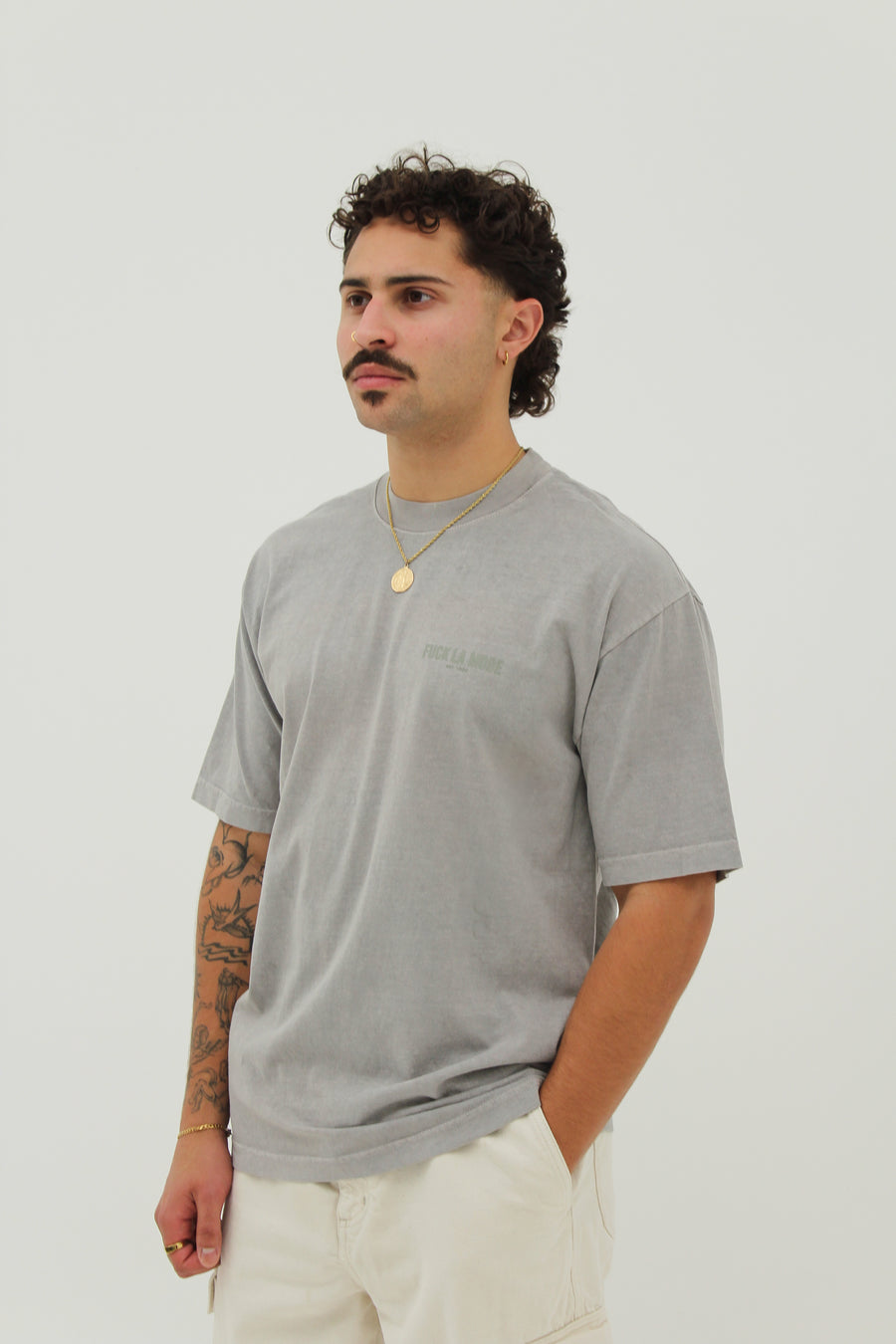 Oversize silver address t-shirt — streetwear clothing from Québec City.